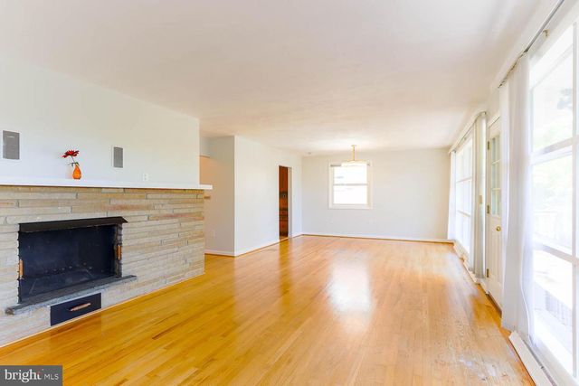 416 E IRVIN AVE, State College, PA 16801