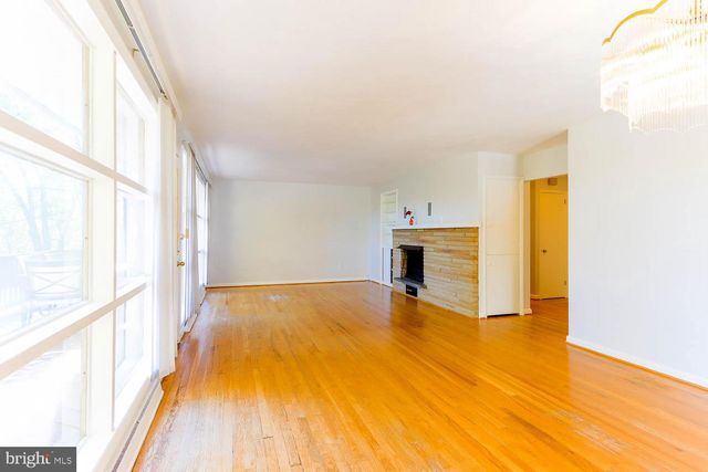 416 E IRVIN AVE, State College, PA 16801