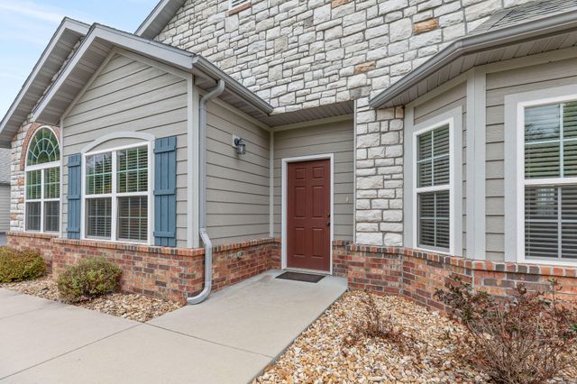 142 Rue De Villa Circle, Branson, MO 65616