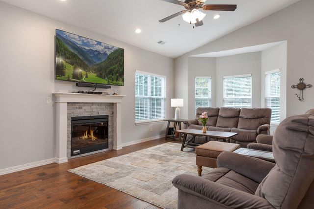 142 Rue De Villa Circle, Branson, MO 65616