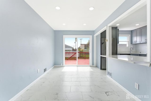 29 Swarthmore Drive, Carteret, NJ 07008