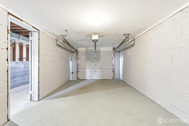 29 Swarthmore Drive, Carteret, NJ 07008
