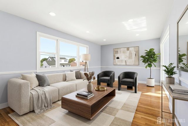 29 Swarthmore Drive, Carteret, NJ 07008