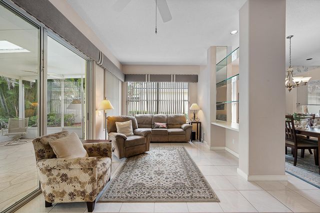 7627 SE Fiddlewood Lane, Hobe Sound, FL 33455