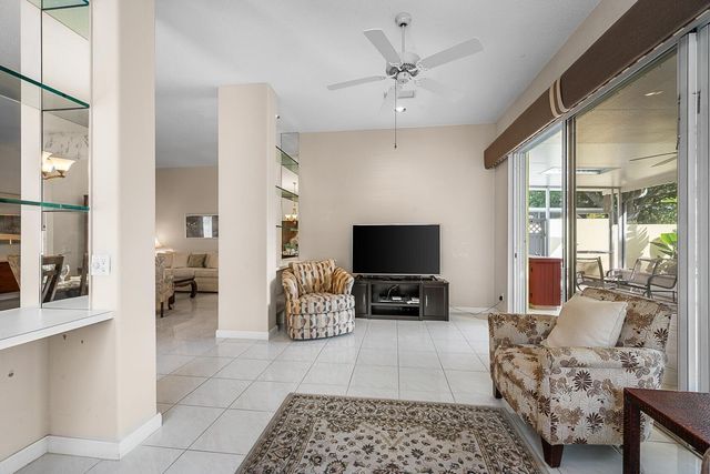 7627 SE Fiddlewood Lane, Hobe Sound, FL 33455