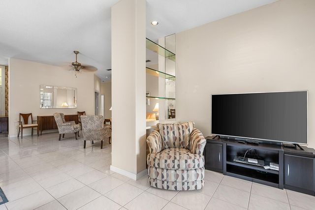 7627 SE Fiddlewood Lane, Hobe Sound, FL 33455