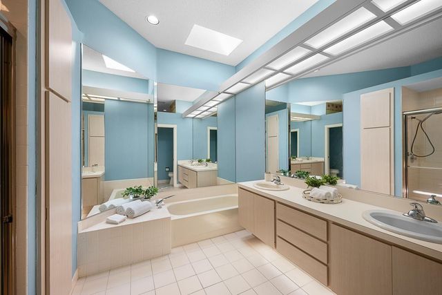 7627 SE Fiddlewood Lane, Hobe Sound, FL 33455