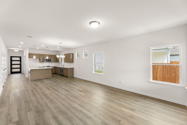 1239 Anderson Drive, Trenton, TX 75490
