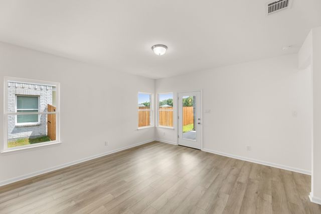 1239 Anderson Drive, Trenton, TX 75490