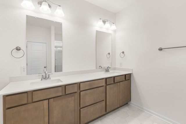 1239 Anderson Drive, Trenton, TX 75490