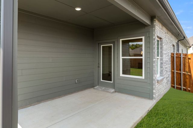 1239 Anderson Drive, Trenton, TX 75490