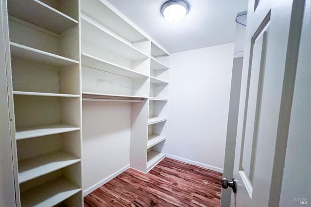 615 Cherry Ave, Sonoma, CA 95476