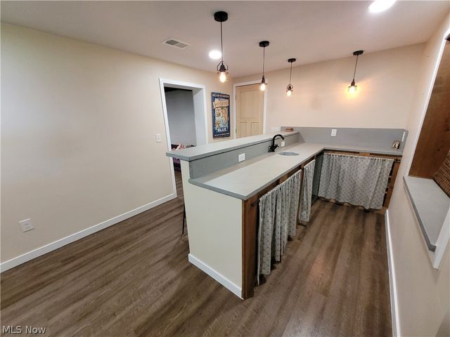 751 Woodstock Road, Akron, OH 44312