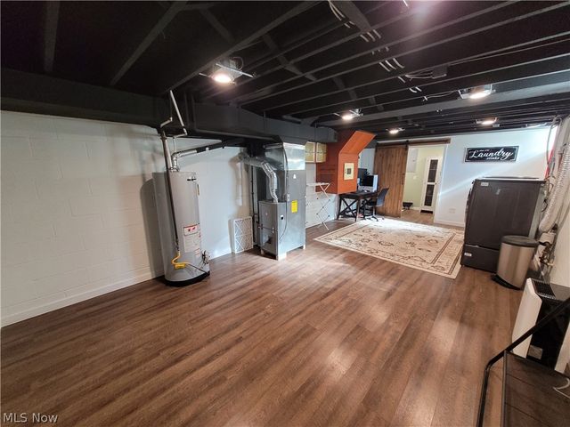 751 Woodstock Road, Akron, OH 44312