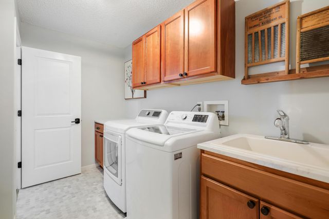 13472 Clearwater Circle, Rogers, MN 55374