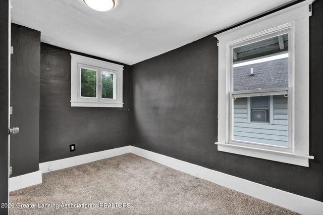 313 N Magnolia Avenue, Lansing, MI 48912