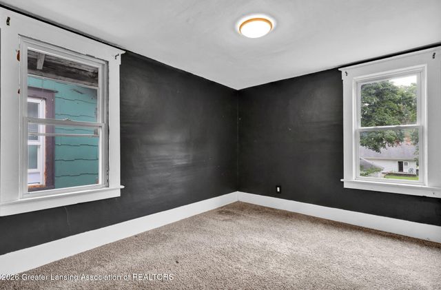 313 N Magnolia Avenue, Lansing, MI 48912