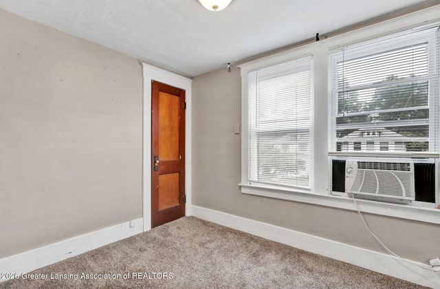 313 N Magnolia Avenue, Lansing, MI 48912