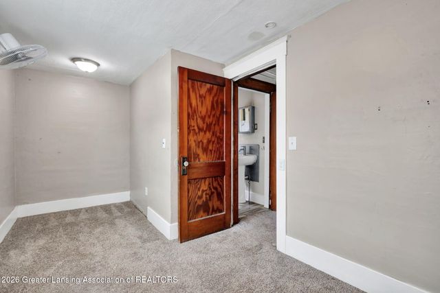 313 N Magnolia Avenue, Lansing, MI 48912