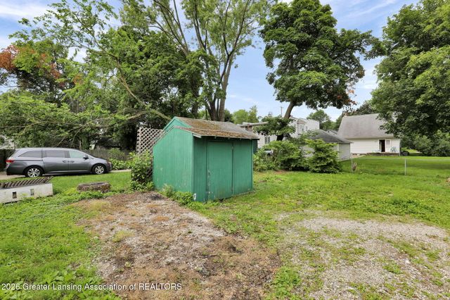 313 N Magnolia Avenue, Lansing, MI 48912