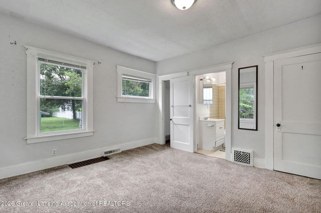 313 N Magnolia Avenue, Lansing, MI 48912