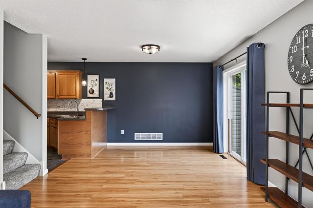 12646 74th Avenue N, Maple Grove, MN 55369