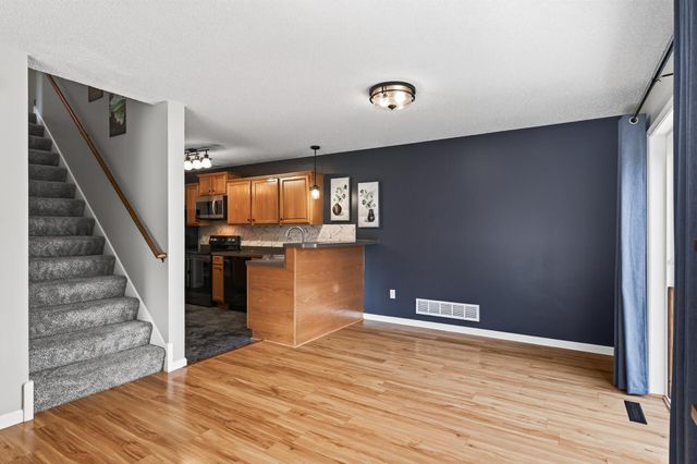 12646 74th Avenue N, Maple Grove, MN 55369