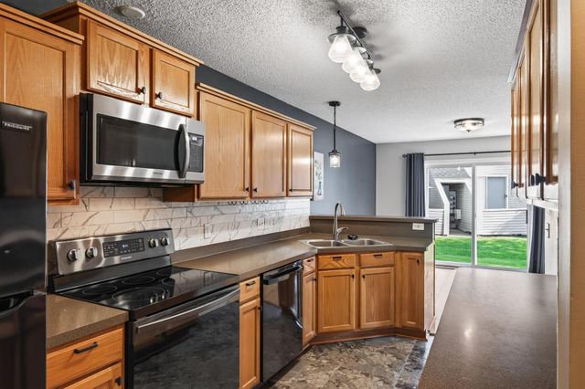 12646 74th Avenue N, Maple Grove, MN 55369