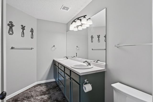 12646 74th Avenue N, Maple Grove, MN 55369