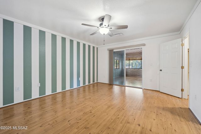 335 W Oak Hills Drive, Oracle, AZ 85623