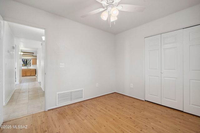 335 W Oak Hills Drive, Oracle, AZ 85623