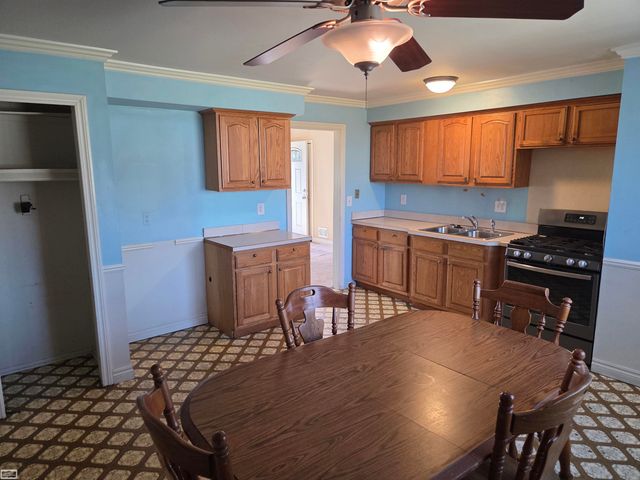 20541 Finley Street, Clinton Twp, MI 48038