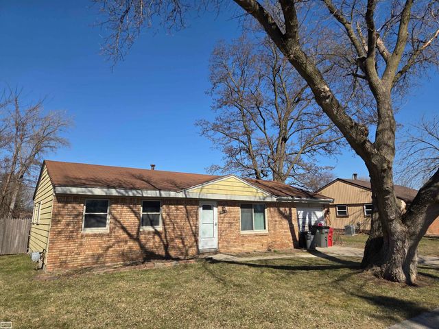 20541 Finley Street, Clinton Twp, MI 48038
