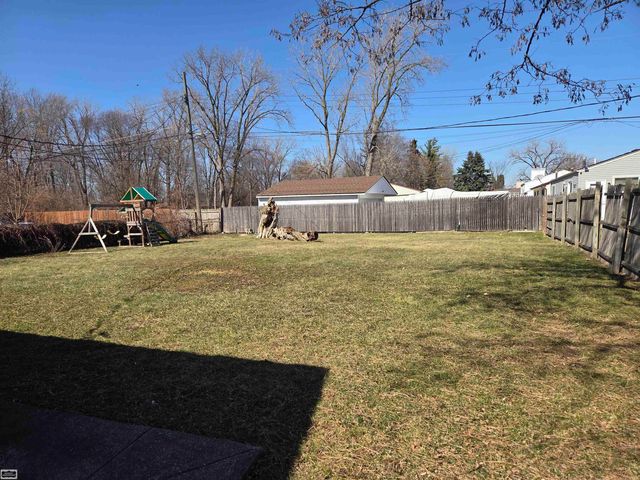 20541 Finley Street, Clinton Twp, MI 48038