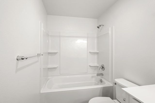 2195 S Terry Avenue, Fresno, CA 93725