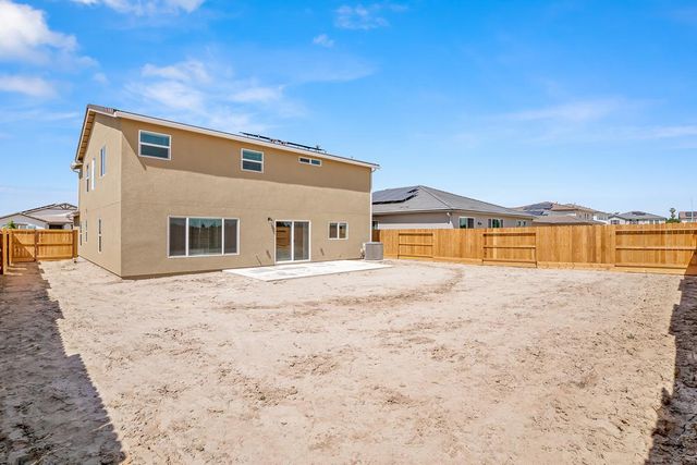 2195 S Terry Avenue, Fresno, CA 93725