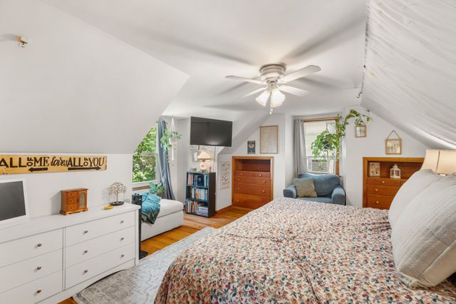 609 Linnwill Place, West Des Moines, IA 50265