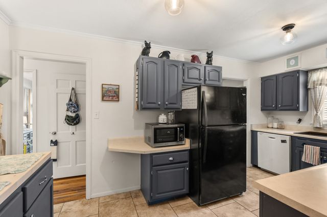609 Linnwill Place, West Des Moines, IA 50265