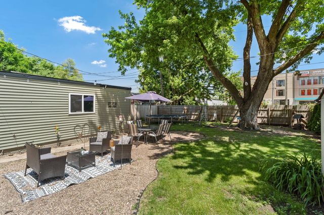 609 Linnwill Place, West Des Moines, IA 50265
