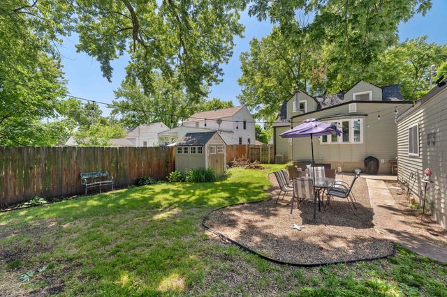 609 Linnwill Place, West Des Moines, IA 50265