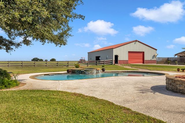 9154 County Road 2226, Taft, TX 78390