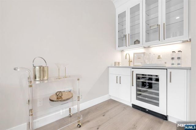188 Broadway 8, Woodcliff Lake, NJ 07677