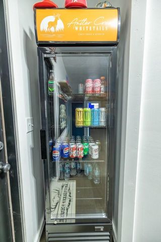 25733 Dempsey Road, Mclouth, KS 66054