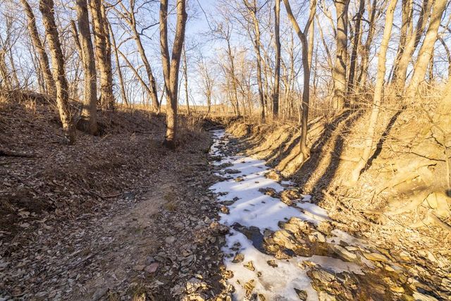 25733 Dempsey Road, Mclouth, KS 66054