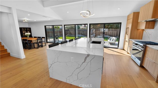 1741 Irvine Avenue, Newport Beach, CA 92660