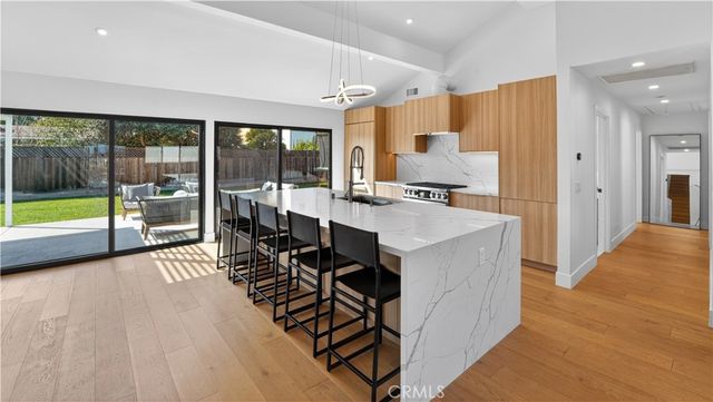 1741 Irvine Avenue, Newport Beach, CA 92660