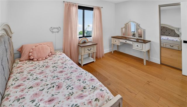 1741 Irvine Avenue, Newport Beach, CA 92660