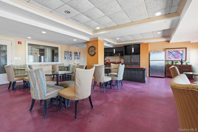 136 Beach 117th Street 7J, Rockaway Park, NY 11694