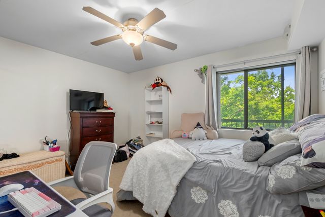 6020 Lake Bluff Drive 502, Tinley Park, IL 60477
