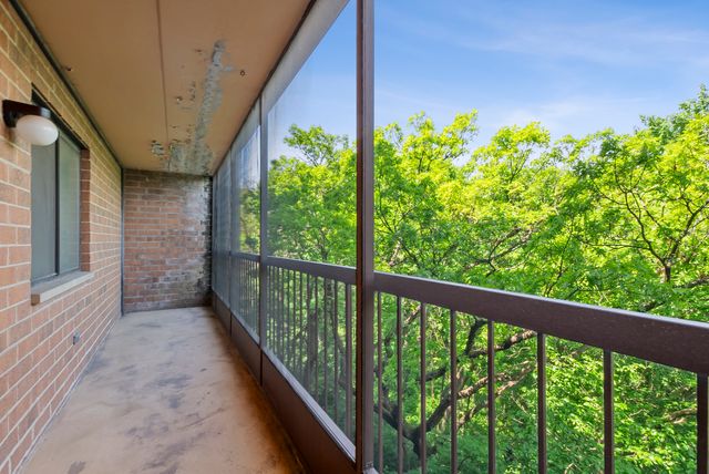 6020 Lake Bluff Drive 502, Tinley Park, IL 60477